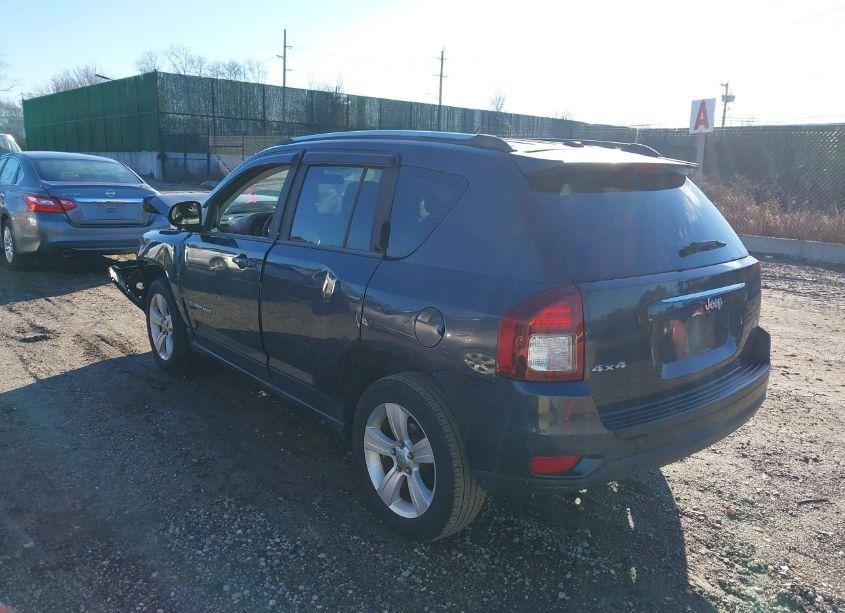 Photo 3 of 2014 Jeep Compass LATITUDE (VIN 1C4NJDEBXED530576)