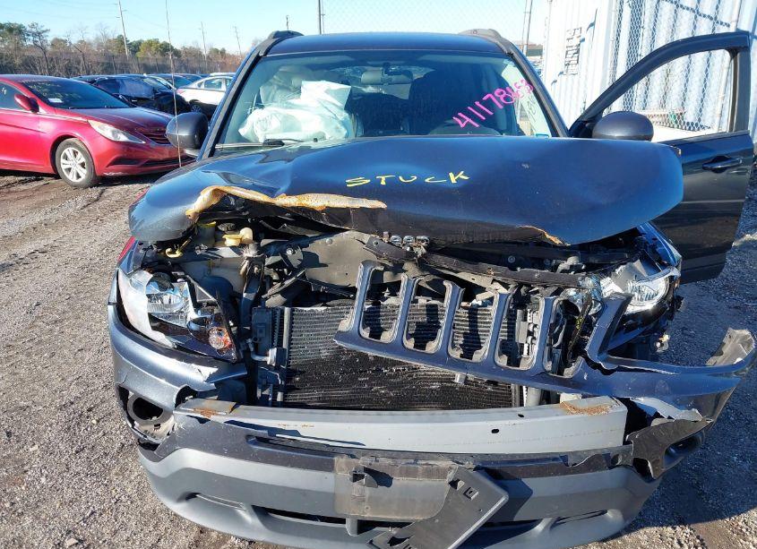 Photo 6 of 2014 Jeep Compass LATITUDE (VIN 1C4NJDEBXED530576)