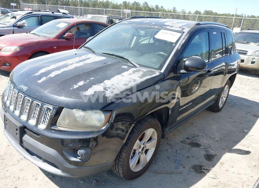 Photo 2 of 2014 Jeep Compass LATITUDE (VIN 1C4NJDEBXED551427)