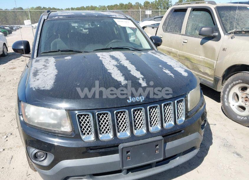 Photo 6 of 2014 Jeep Compass LATITUDE (VIN 1C4NJDEBXED551427)