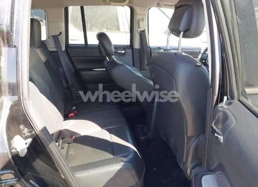 Photo 8 of 2014 Jeep Compass LATITUDE (VIN 1C4NJDEBXED551427)