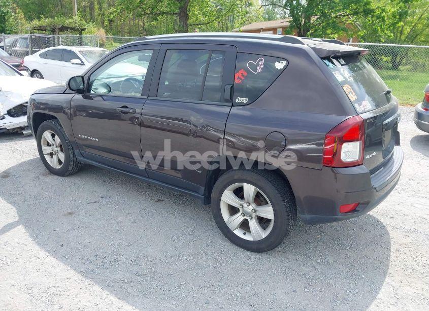 Photo 3 of 2014 Jeep Compass LATITUDE (VIN 1C4NJDEBXED622352)