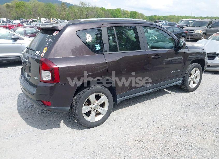 Photo 4 of 2014 Jeep Compass LATITUDE (VIN 1C4NJDEBXED622352)