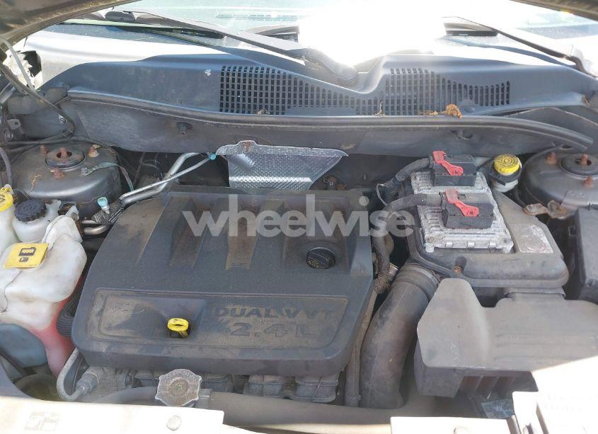 Photo 10 of 2014 Jeep Compass LATITUDE (VIN 1C4NJDEBXED632976)