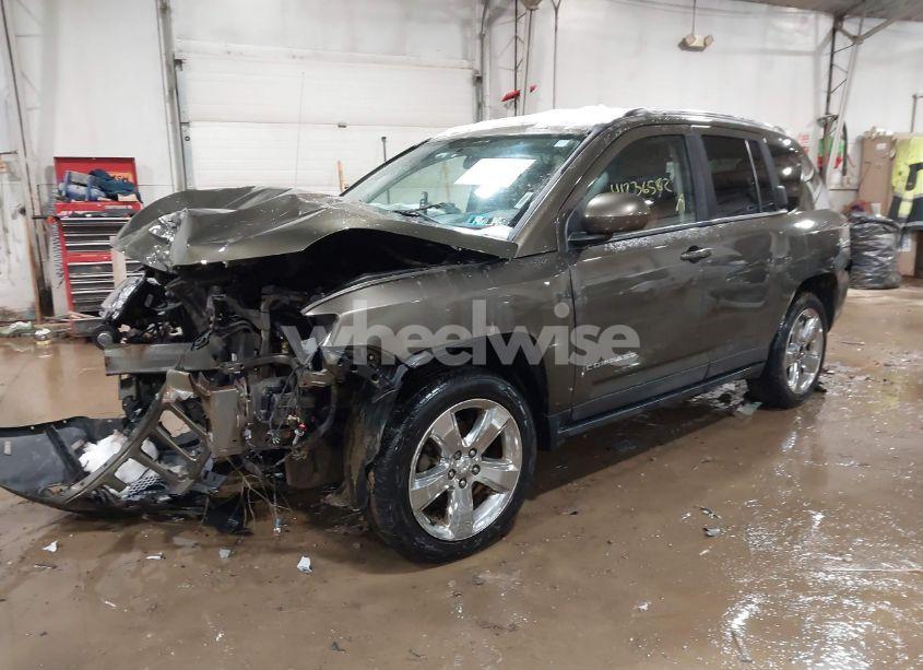 Photo 2 of 2015 Jeep Compass HIGH ALTITUDE EDITION (VIN 1C4NJDEBXFD427143)