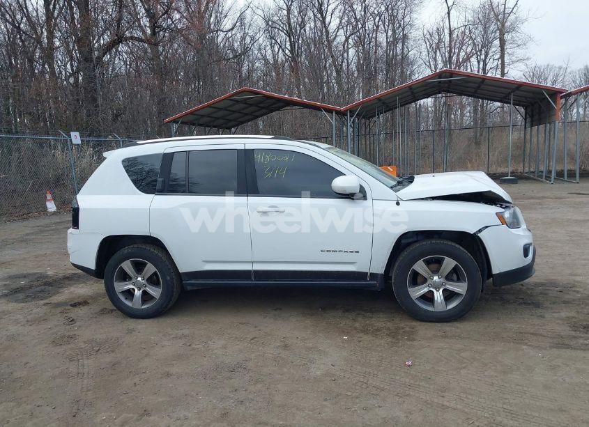 Photo 13 of 2016 Jeep Compass HIGH ALTITUDE EDITION (VIN 1C4NJDEBXGD737018)