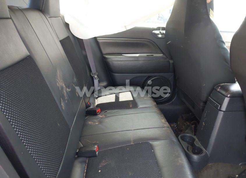 Photo 8 of 2016 Jeep Compass LATITUDE (VIN 1C4NJDEBXGD758192)