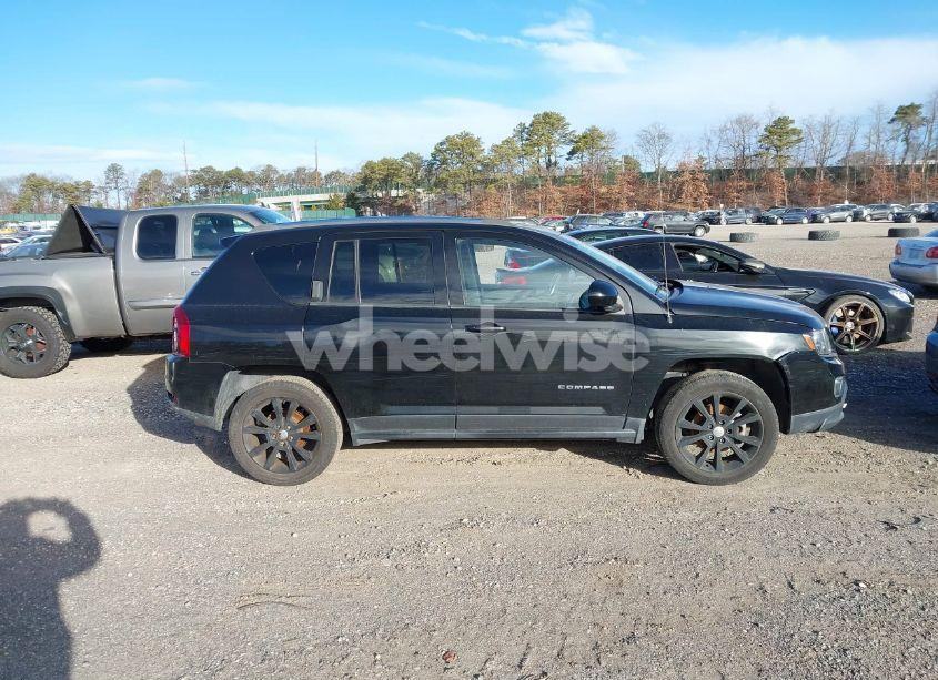 Photo 14 of 2016 Jeep Compass HIGH ALTITUDE EDITION (VIN 1C4NJDEBXGD790267)