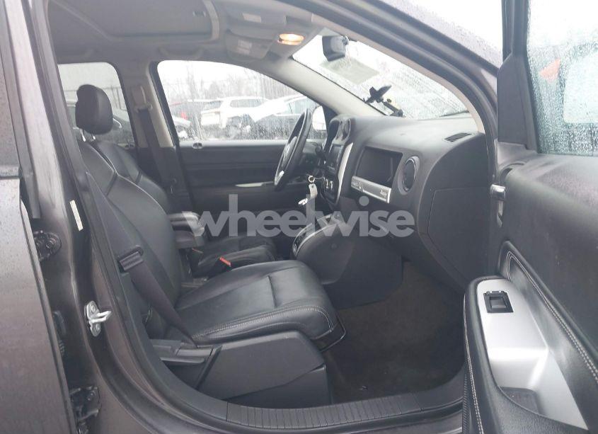 Photo 5 of 2017 Jeep Compass HIGH ALTITUDE 4X4 (VIN 1C4NJDEBXHD126665)