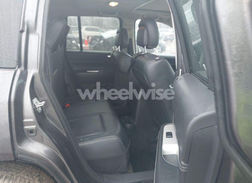 Photo 8 of 2017 Jeep Compass HIGH ALTITUDE 4X4 (VIN 1C4NJDEBXHD126665)