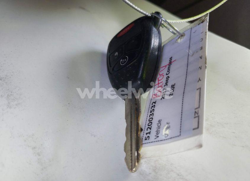 Photo 11 of 2017 Jeep Compass HIGH ALTITUDE 4X4 (VIN 1C4NJDEBXHD139853)