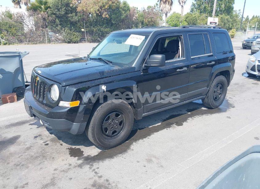Photo 2 of 2014 Jeep Patriot SPORT (VIN 1C4NJPBA0ED548159)