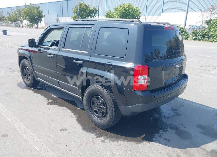 Photo 3 of 2014 Jeep Patriot SPORT (VIN 1C4NJPBA0ED548159)