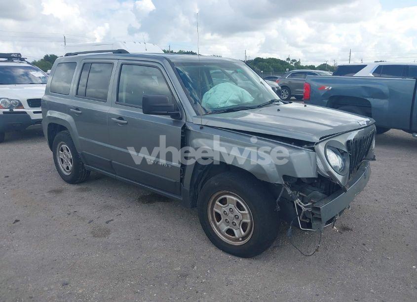 2014 Jeep Patriot SPORT (VIN 1C4NJPBA0ED596180) main photo