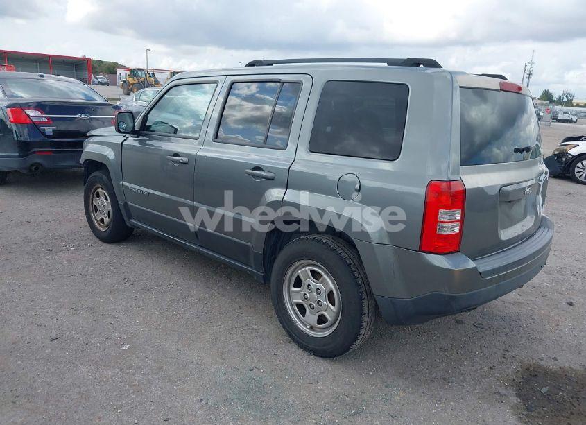 Photo 3 of 2014 Jeep Patriot SPORT (VIN 1C4NJPBA0ED596180)