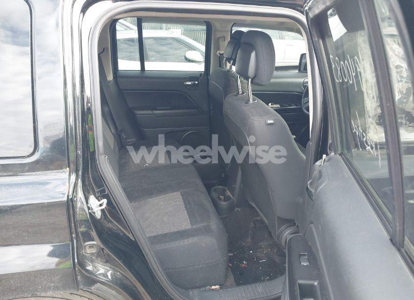 Photo 8 of 2014 Jeep Patriot SPORT (VIN 1C4NJPBA0ED659844)