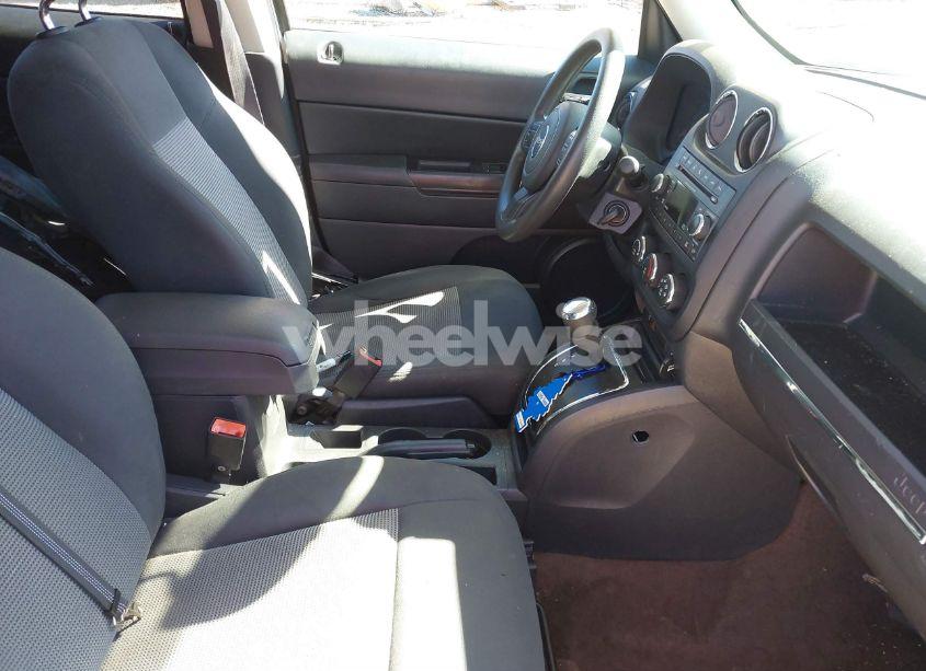 Photo 5 of 2015 Jeep Patriot ALTITUDE EDITION (VIN 1C4NJPBA0FD314086)