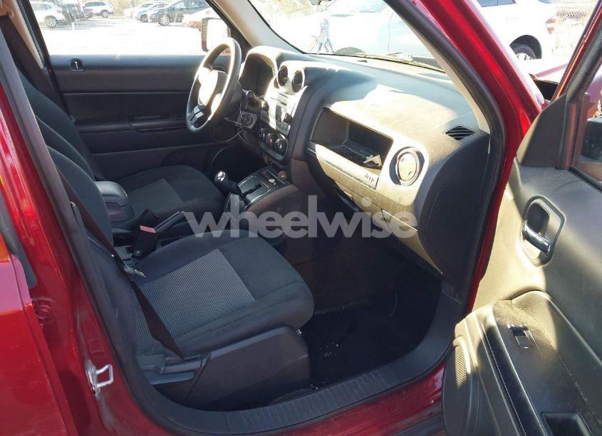 Photo 5 of 2015 Jeep Patriot ALTITUDE EDITION (VIN 1C4NJPBA0FD398118)