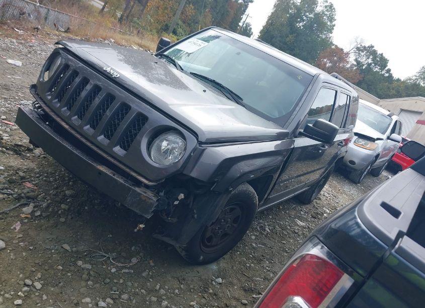 Photo 2 of 2016 Jeep Patriot SPORT (VIN 1C4NJPBA0GD503399)