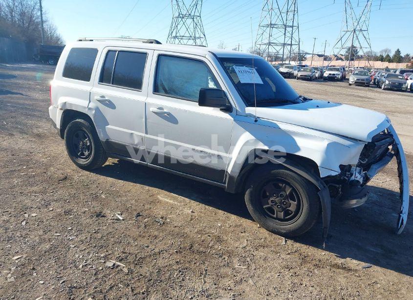 2016 Jeep Patriot SPORT (VIN 1C4NJPBA0GD526777) main photo