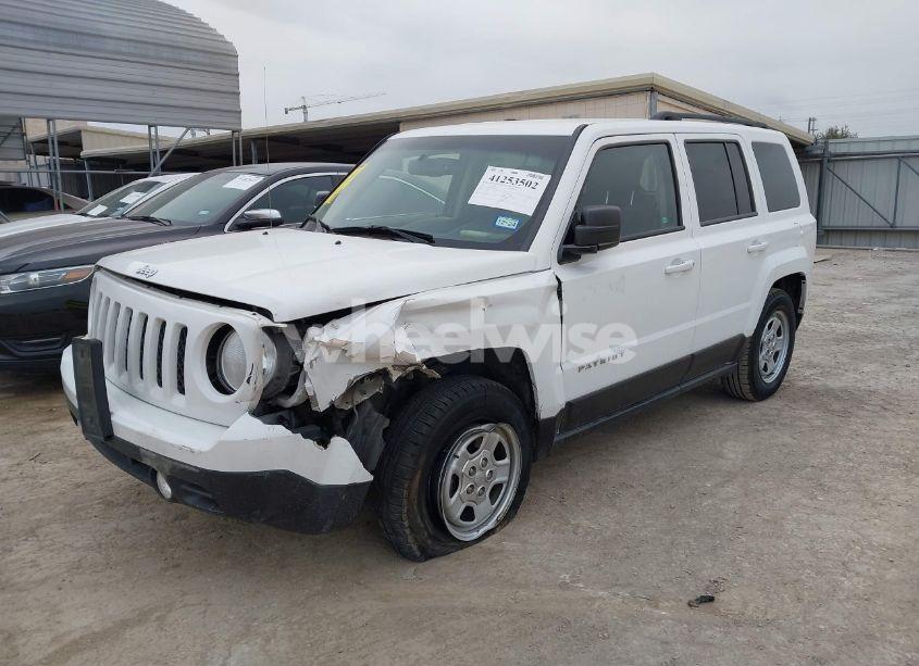 Photo 2 of 2016 Jeep Patriot SPORT (VIN 1C4NJPBA0GD669616)