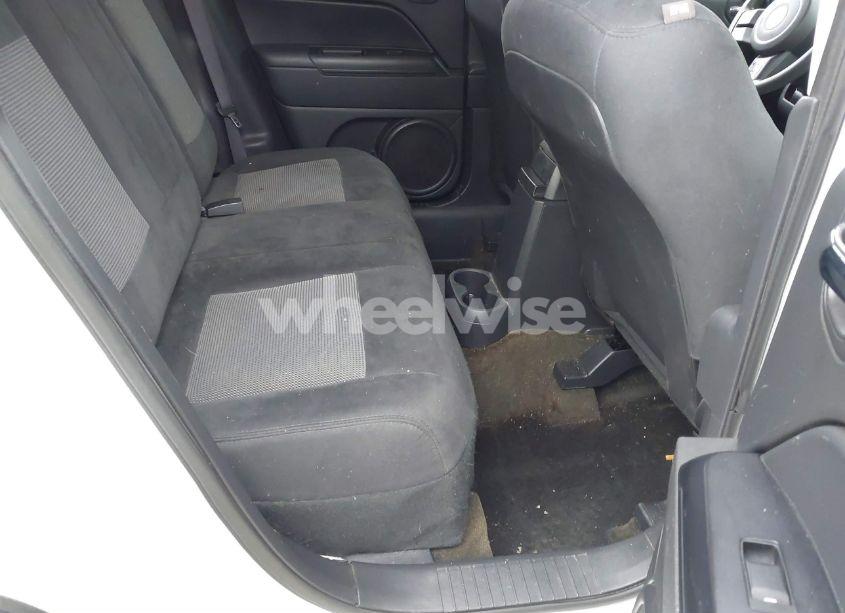 Photo 8 of 2016 Jeep Patriot SPORT (VIN 1C4NJPBA0GD669616)