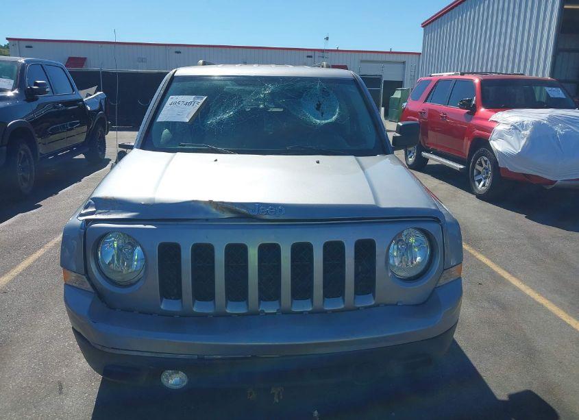 Photo 12 of 2016 Jeep Patriot SPORT (VIN 1C4NJPBA0GD677831)