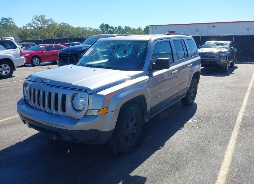 Photo 2 of 2016 Jeep Patriot SPORT (VIN 1C4NJPBA0GD677831)