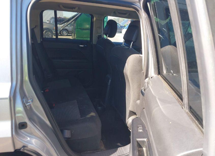 Photo 8 of 2016 Jeep Patriot SPORT (VIN 1C4NJPBA0GD677831)