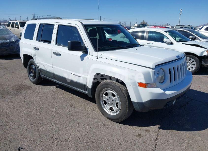 2016 Jeep Patriot SPORT (VIN 1C4NJPBA0GD698548) main photo
