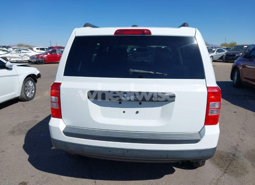 Photo 17 of 2016 Jeep Patriot SPORT (VIN 1C4NJPBA0GD698548)