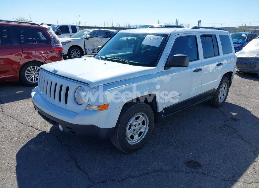 Photo 2 of 2016 Jeep Patriot SPORT (VIN 1C4NJPBA0GD698548)