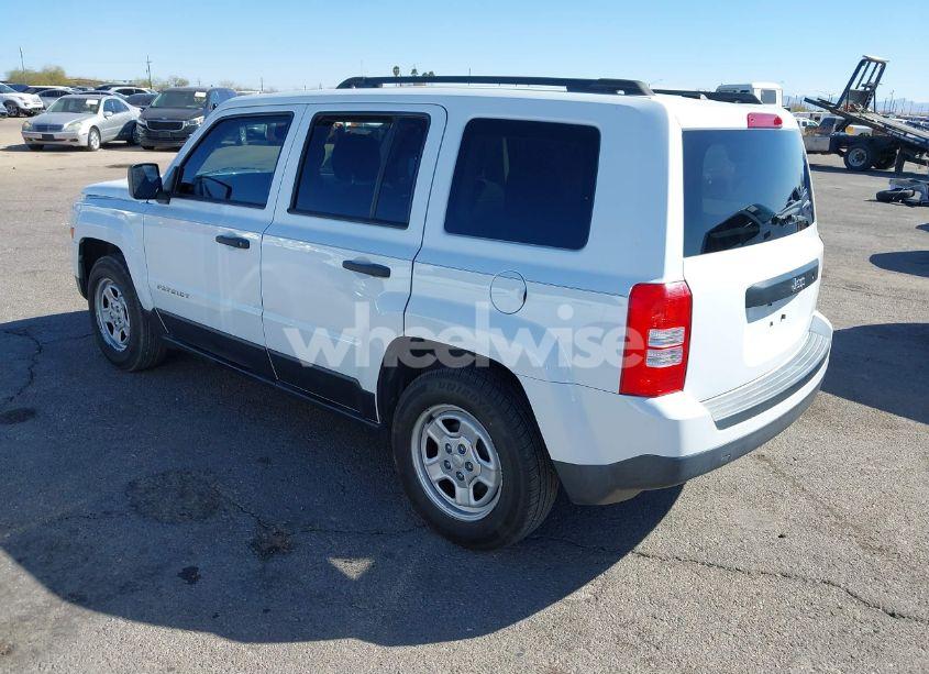 Photo 3 of 2016 Jeep Patriot SPORT (VIN 1C4NJPBA0GD698548)