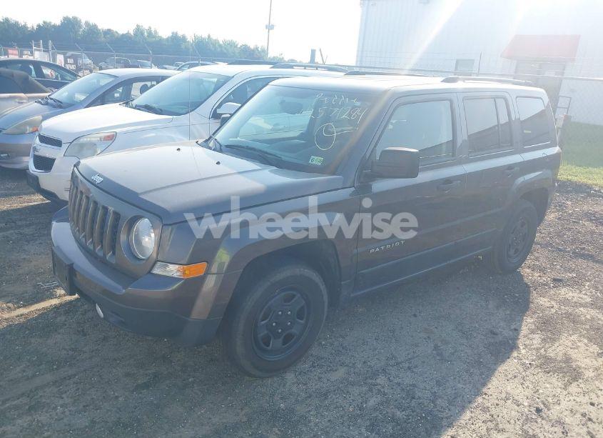Photo 2 of 2016 Jeep Patriot SPORT (VIN 1C4NJPBA0GD727725)