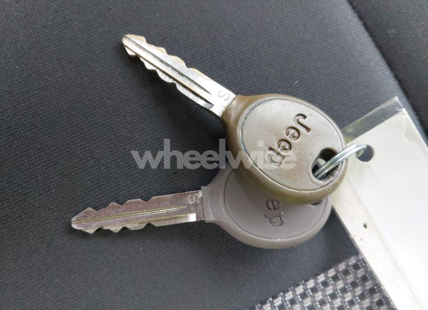 Photo 11 of 2016 Jeep Patriot SPORT (VIN 1C4NJPBA0GD732701)