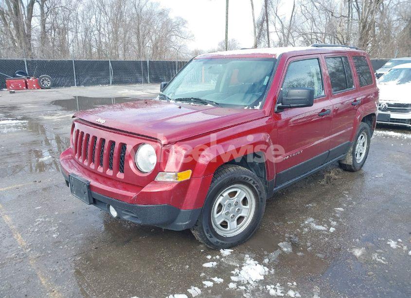 Photo 2 of 2016 Jeep Patriot SPORT (VIN 1C4NJPBA0GD732701)