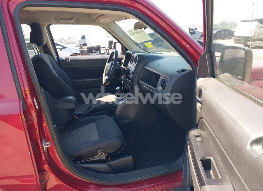 Photo 5 of 2012 Jeep Patriot SPORT (VIN 1C4NJPBA1CD606325)