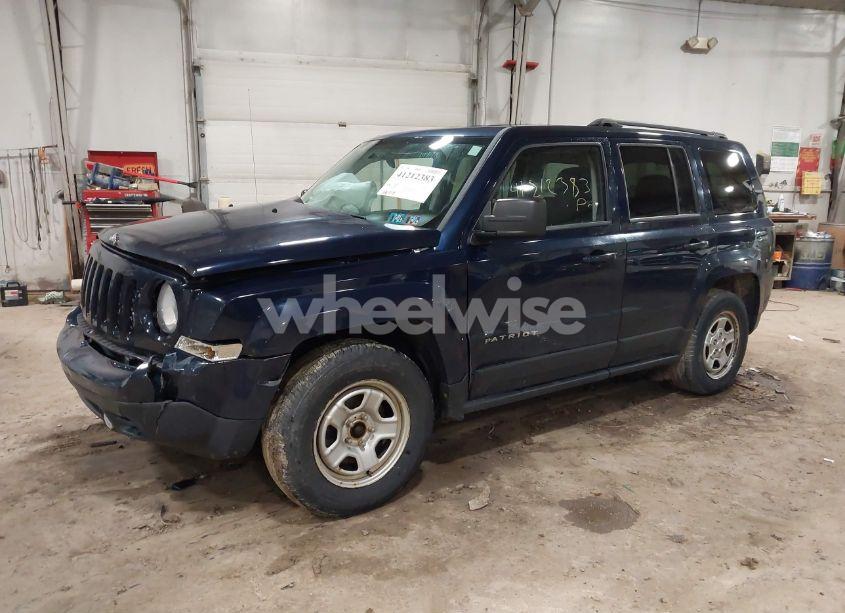 Photo 2 of 2014 Jeep Patriot SPORT (VIN 1C4NJPBA1ED553340)