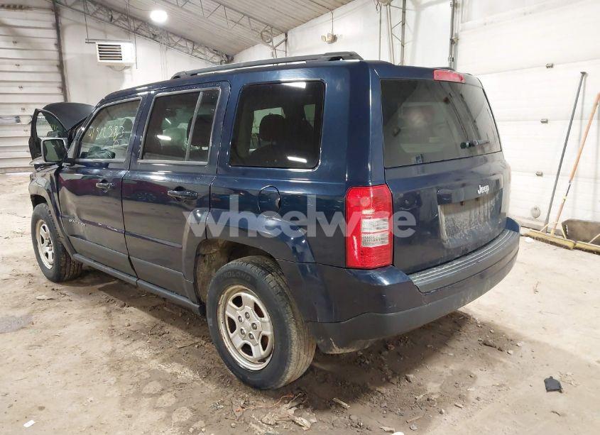 Photo 3 of 2014 Jeep Patriot SPORT (VIN 1C4NJPBA1ED553340)