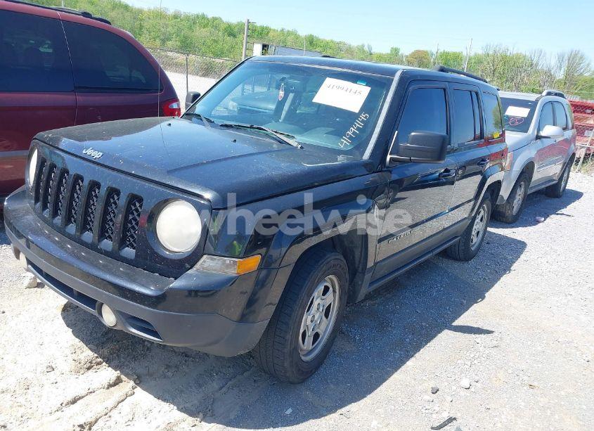 Photo 2 of 2014 Jeep Patriot SPORT (VIN 1C4NJPBA1ED645323)