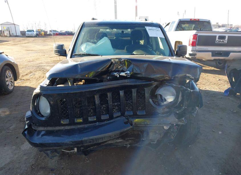 Photo 12 of 2014 Jeep Patriot SPORT (VIN 1C4NJPBA1ED731618)