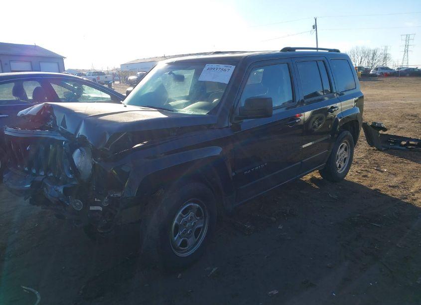 Photo 2 of 2014 Jeep Patriot SPORT (VIN 1C4NJPBA1ED731618)