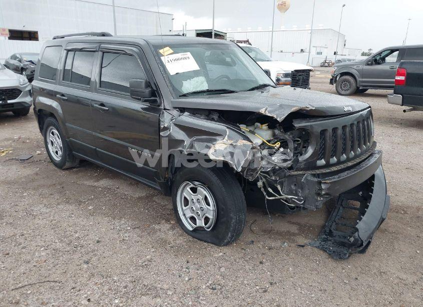 2014 Jeep Patriot SPORT (VIN 1C4NJPBA1ED869661) main photo