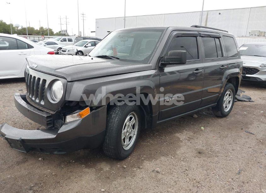 Photo 2 of 2014 Jeep Patriot SPORT (VIN 1C4NJPBA1ED869661)