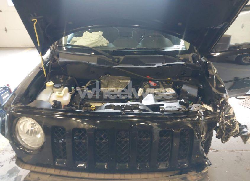 Photo 10 of 2015 Jeep Patriot SPORT (VIN 1C4NJPBA1FD314615)