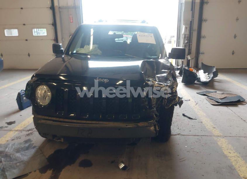Photo 13 of 2015 Jeep Patriot SPORT (VIN 1C4NJPBA1FD314615)