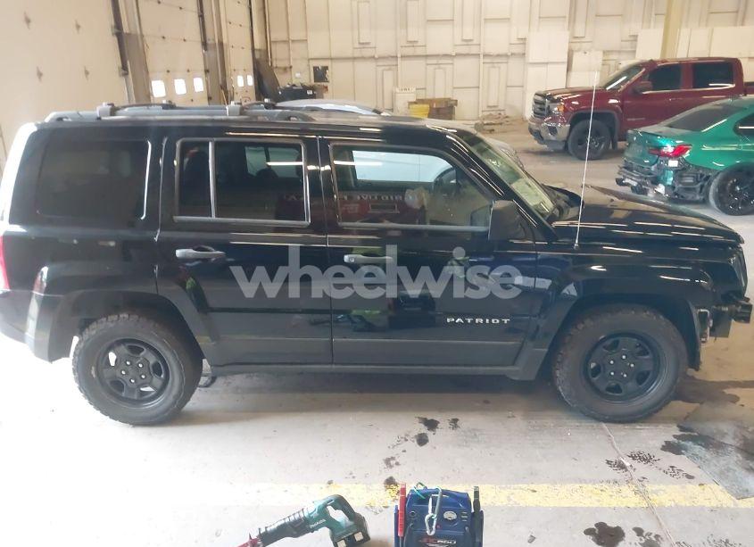 Photo 14 of 2015 Jeep Patriot SPORT (VIN 1C4NJPBA1FD314615)