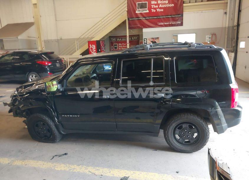 Photo 15 of 2015 Jeep Patriot SPORT (VIN 1C4NJPBA1FD314615)