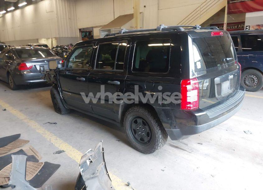 Photo 3 of 2015 Jeep Patriot SPORT (VIN 1C4NJPBA1FD314615)