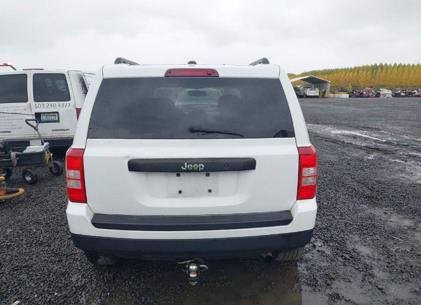 Photo 17 of 2016 Jeep Patriot SPORT (VIN 1C4NJPBA1GD793068)